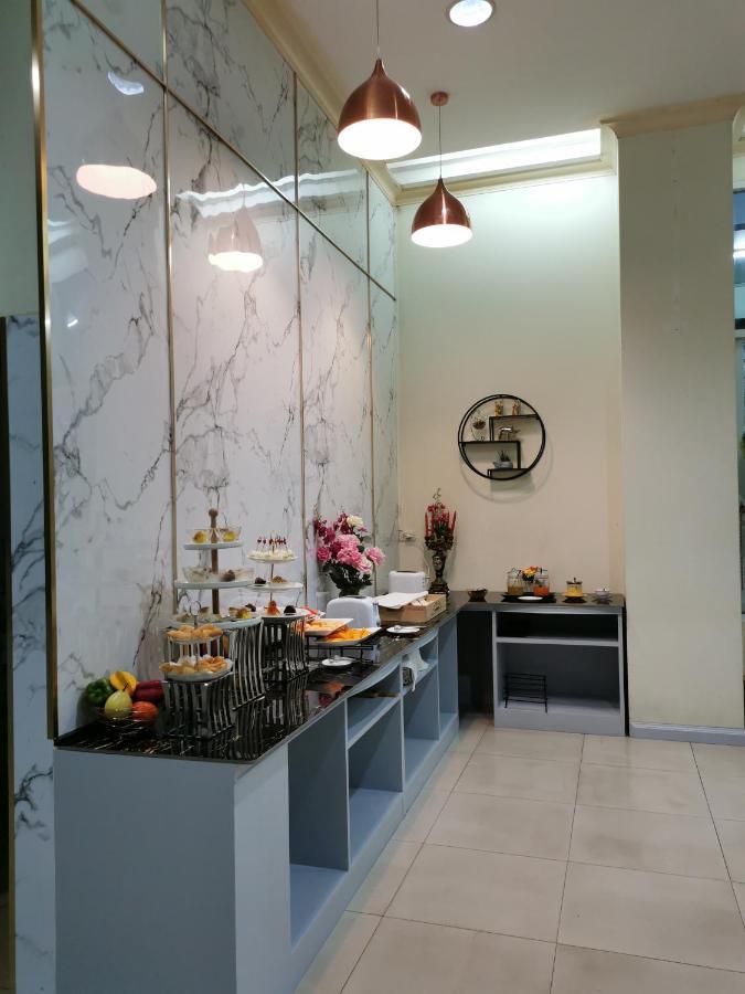 Morakot Twin Chumphon Hotel Kültér fotó